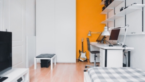 Insurance for your college student in Santa Fe Springs, CA